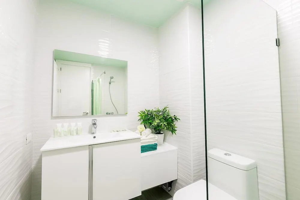 Ducassi Suites Rooftop Pool Beach Club & Spa ババロ ホテル